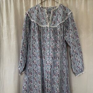 Lanz of Salzburg Women’s Flannel Nightgown, Size Medium